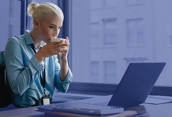 Lady working at desk on Workpro